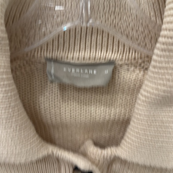 Everlane cream collar 2 pocket cardigan sweater flawed size medium - Picture 2 of 7